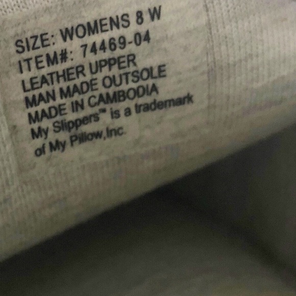 My Pillow My Slippers Womens Moccasin Cream Soft Leather Size 8W - Picture 5 of 10